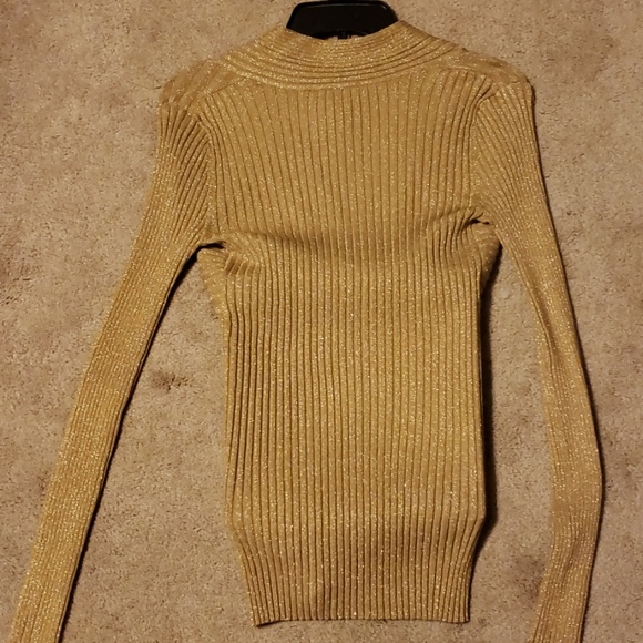 Sweater - Picture 3 of 3